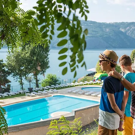 Parque de Campismo Camping L'ecrin Du Lac - Maeva