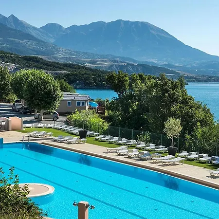 Camping L'ecrin Du Lac - Maeva 3* Chorges