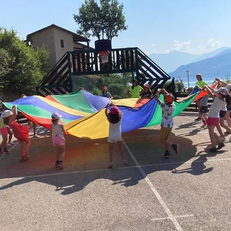 Camping L'ecrin Du Lac - Maeva Parque de Campismo Chorges